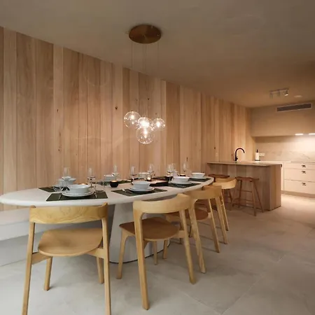 Villa Met Jacuzzi - 8 Personen - Woodz Heusden-Zolder